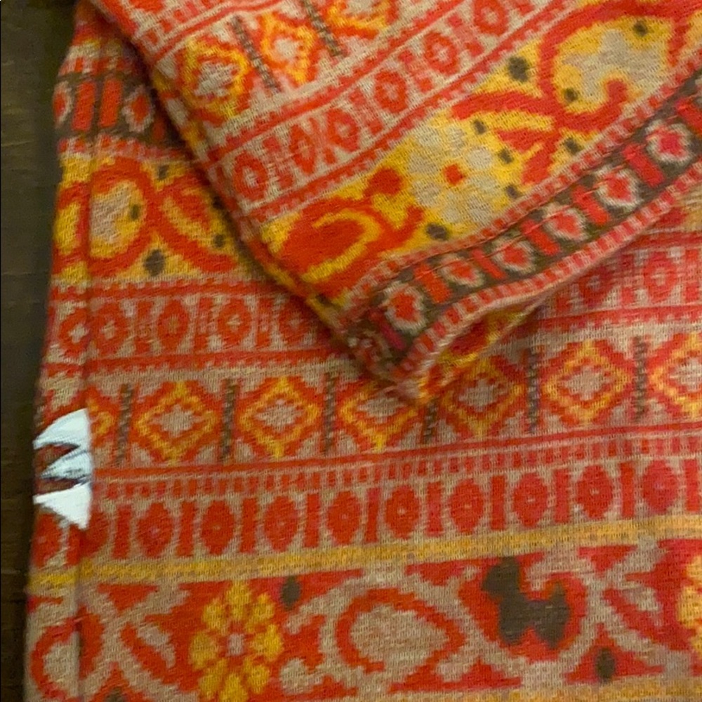 Top - Picture 4 of 7